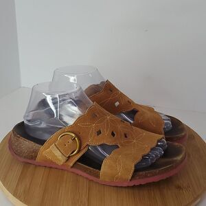 Think! Women's Suede Floral Embroidered Cut Out Slip On Sandal Camel Slides 40